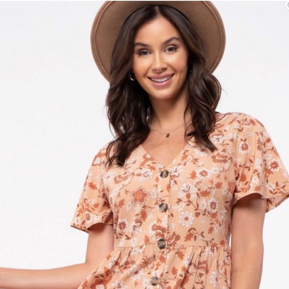 mine Dresses & Skirts - 🌷Mine Floral Babydoll Mini Dress